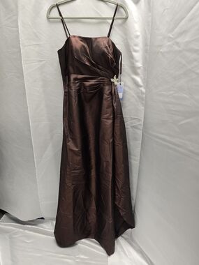 Elegant Brown Satin Spaghetti-Strap Evening Gown
